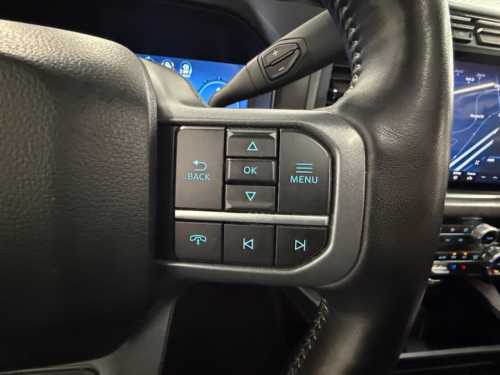 Used 2024 Ford F250 Lariat w/ FX4 Off-Road Package AWD/4WD image 18