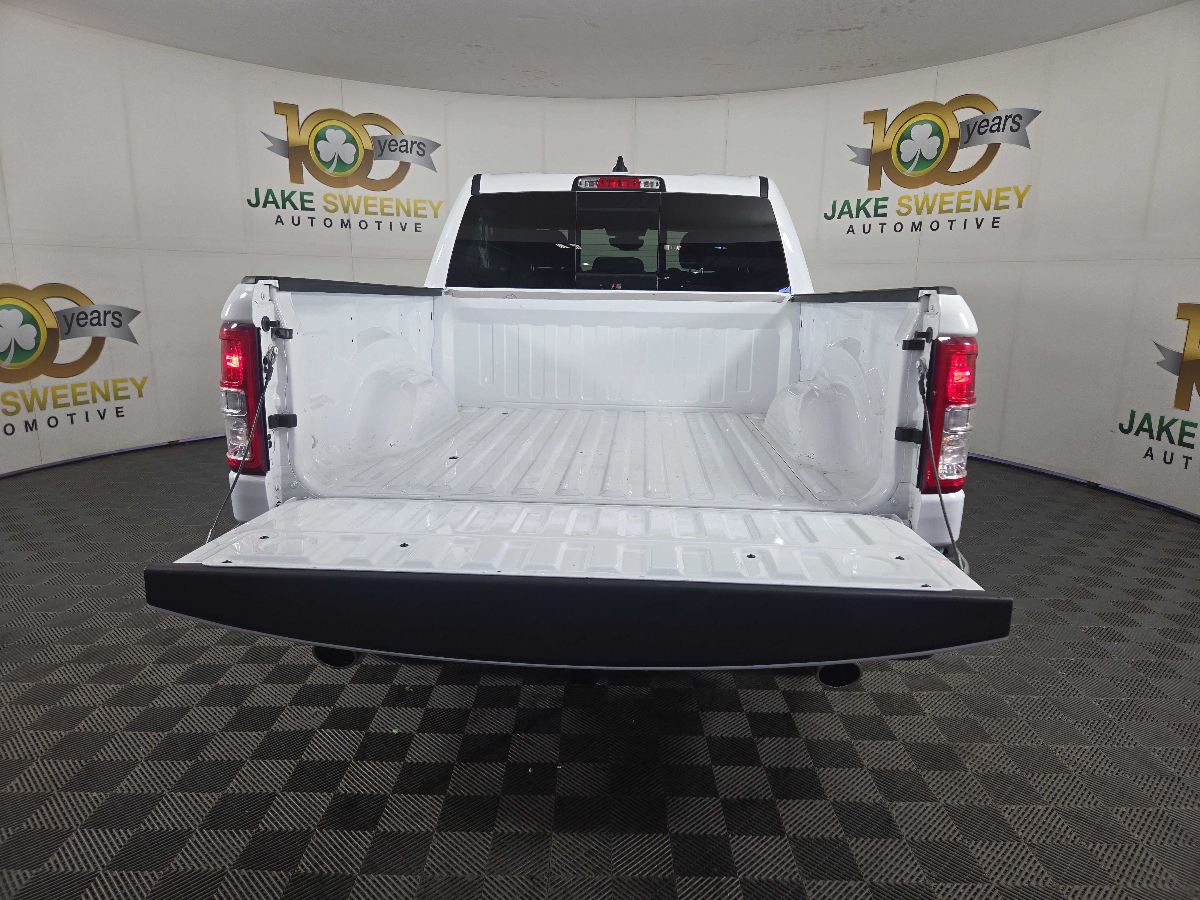 Used 2023 RAM 1500 Big Horn AWD/4WD image 32