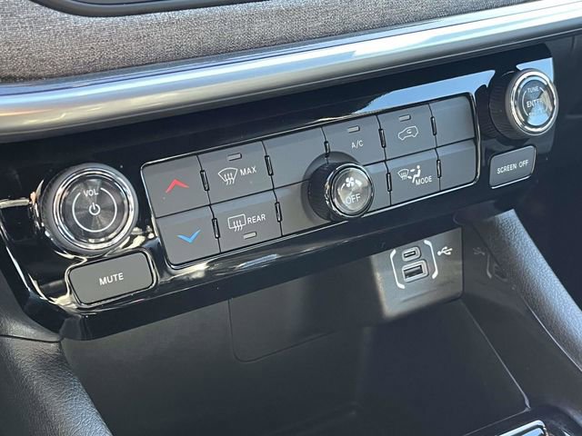 New 2026 Jeep Compass Latitude image 22