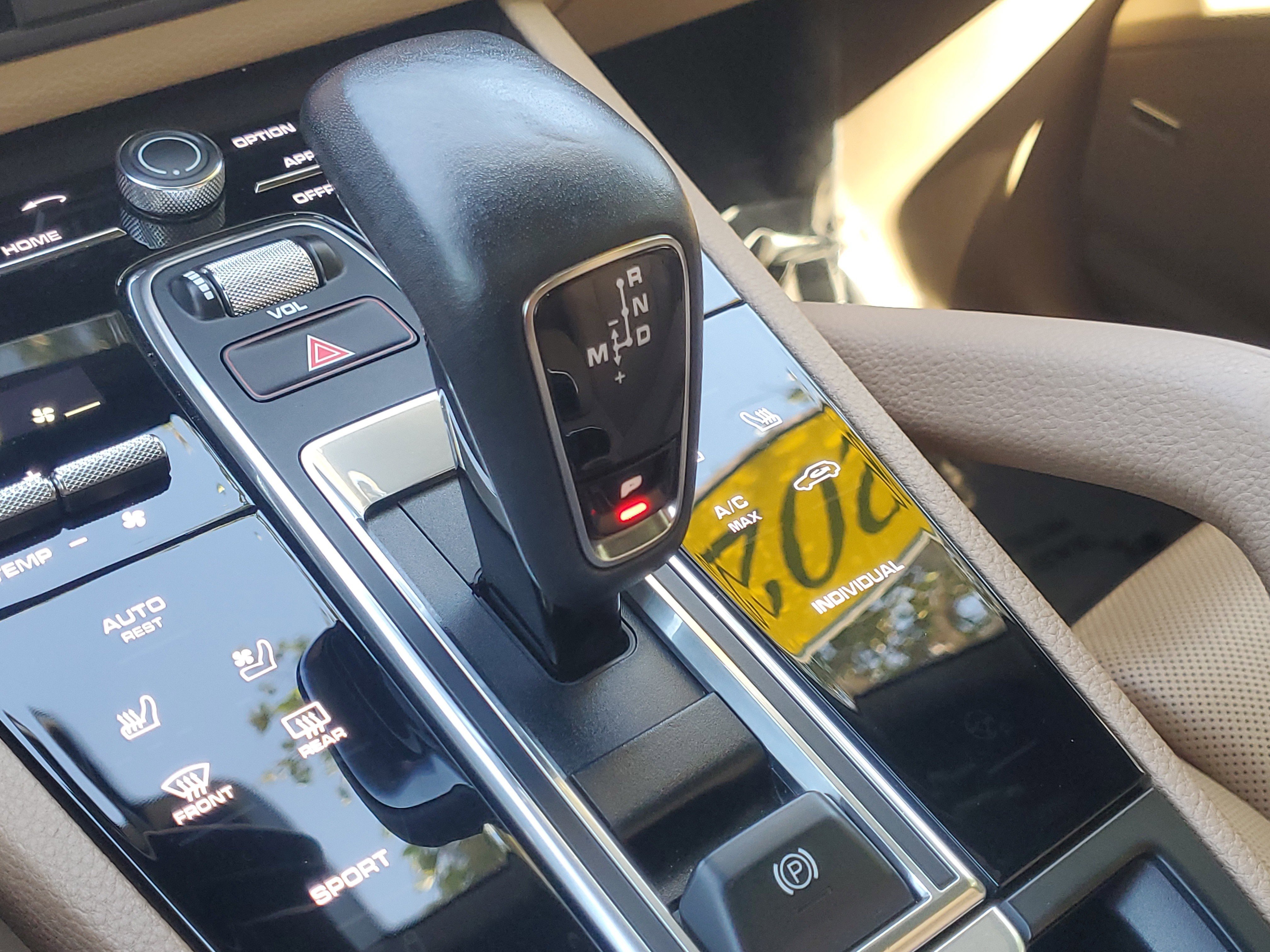 Used 2023 Porsche Cayenne AWD/4WD image 30