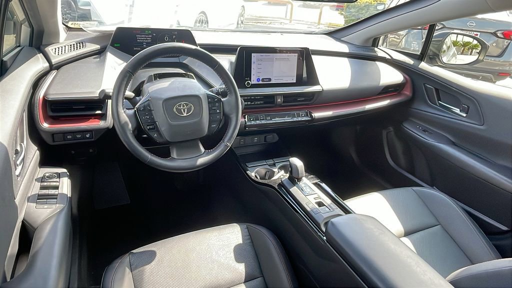Used 2023 Toyota Prius Prime XSE Premium image 14