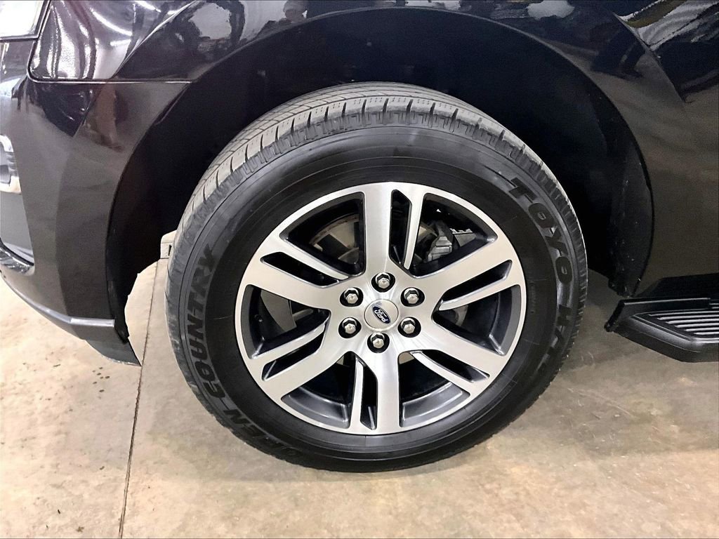 Used 2024 Ford Expedition Max Limited image 7