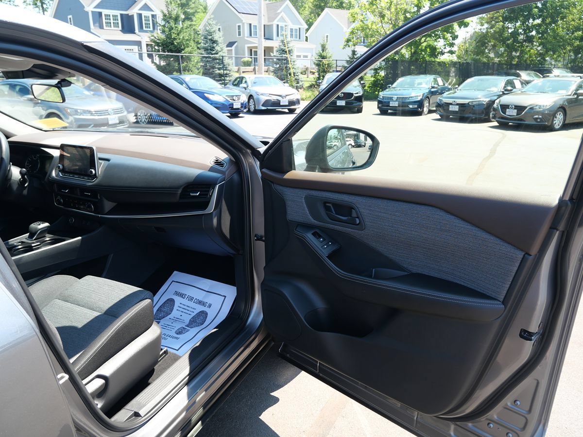 Used 2021 Nissan Rogue S FWD image 22