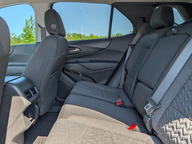 Used 2023 Chevrolet Equinox LT AWD/4WD image 16