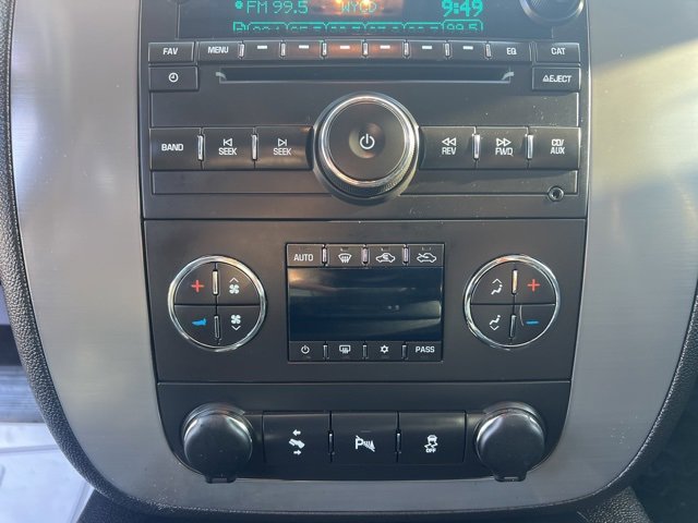 Used 2014 GMC Sierra 2500 SLT w/ SLT Convenience Package image 28