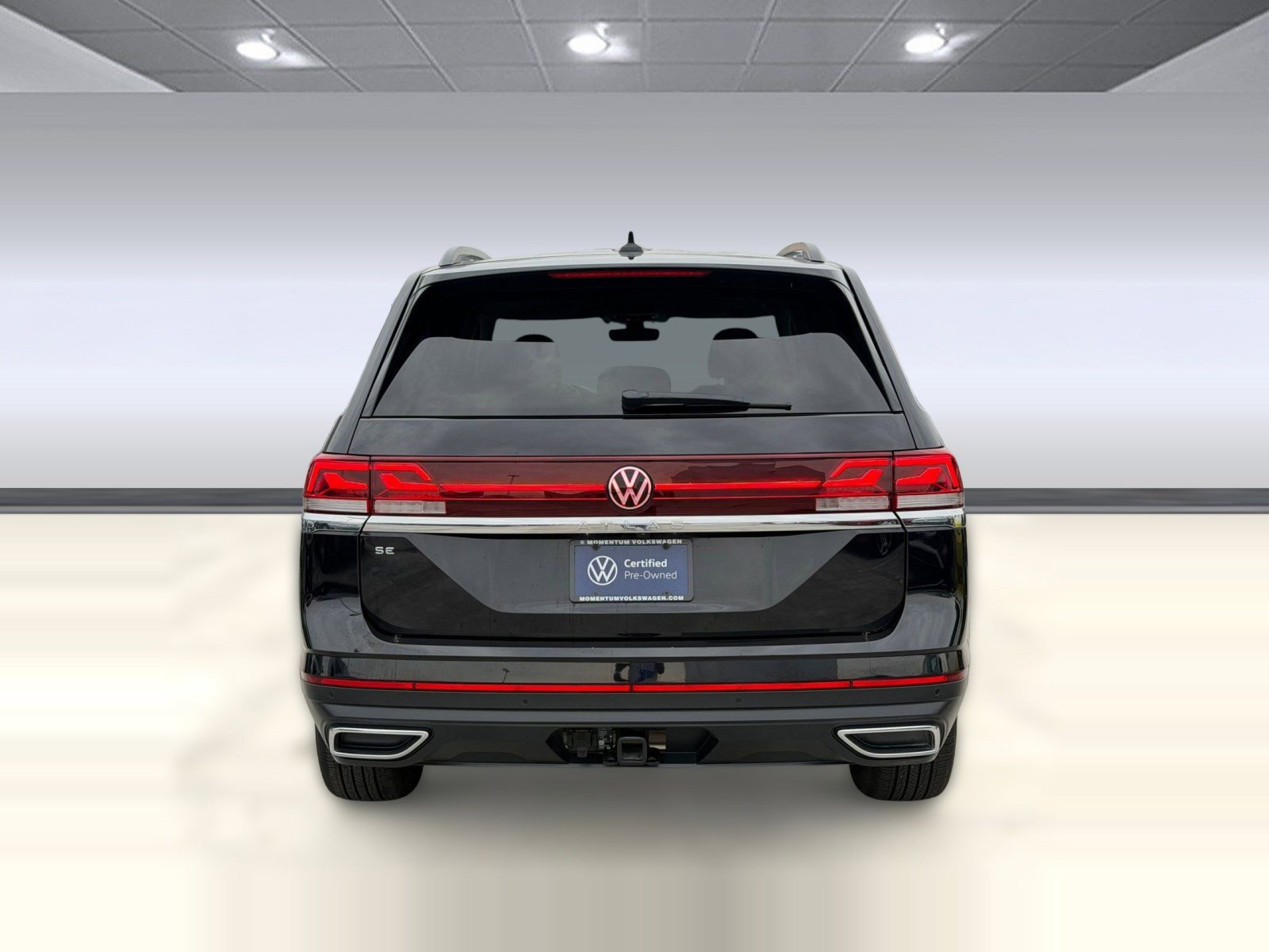 Used 2025 Volkswagen Atlas SE w/ Panoramic Sunroof Package FWD image 9