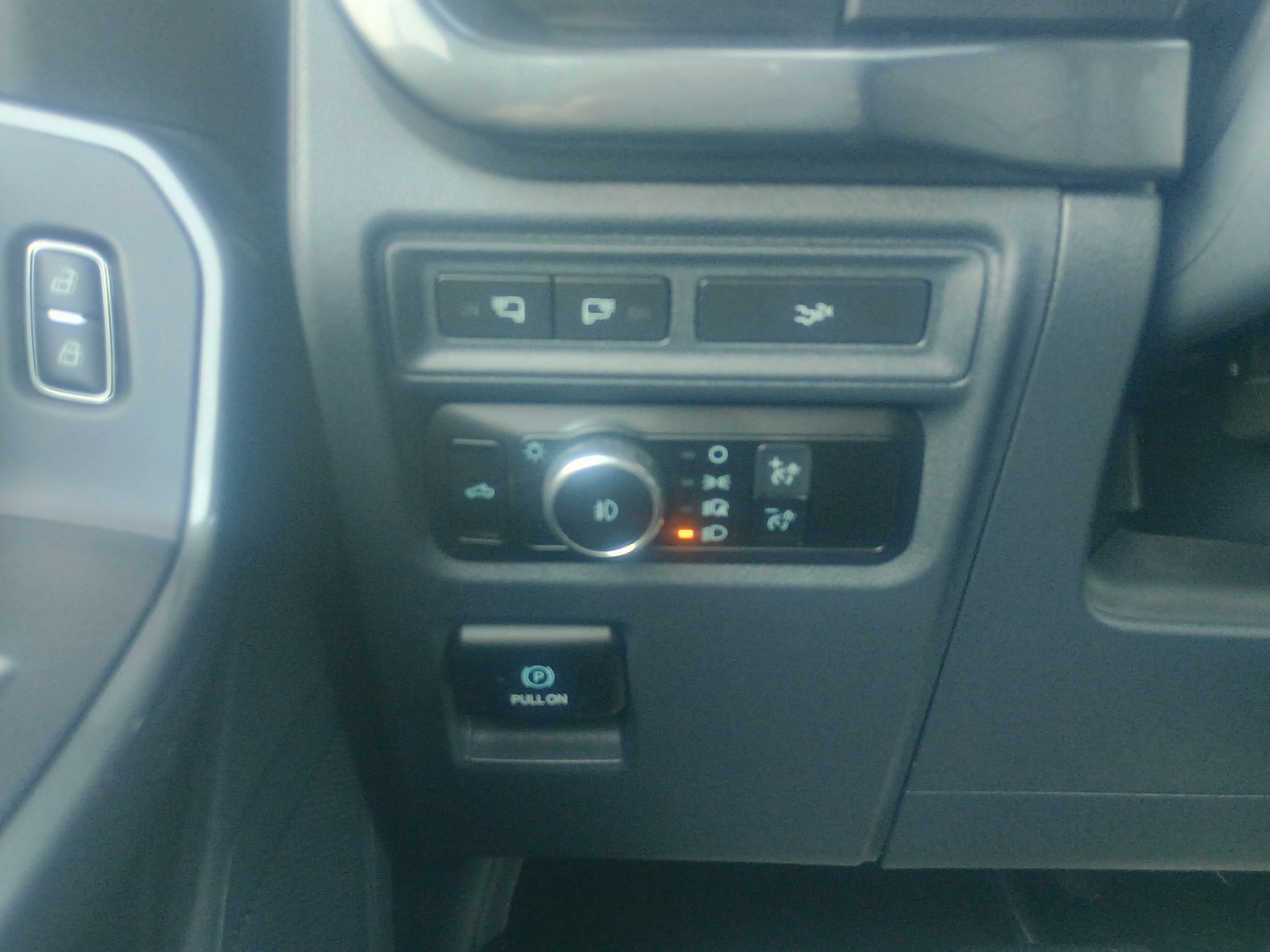 Certified 2022 Ford F150 XLT w/ Equipment Group 302A High image 21