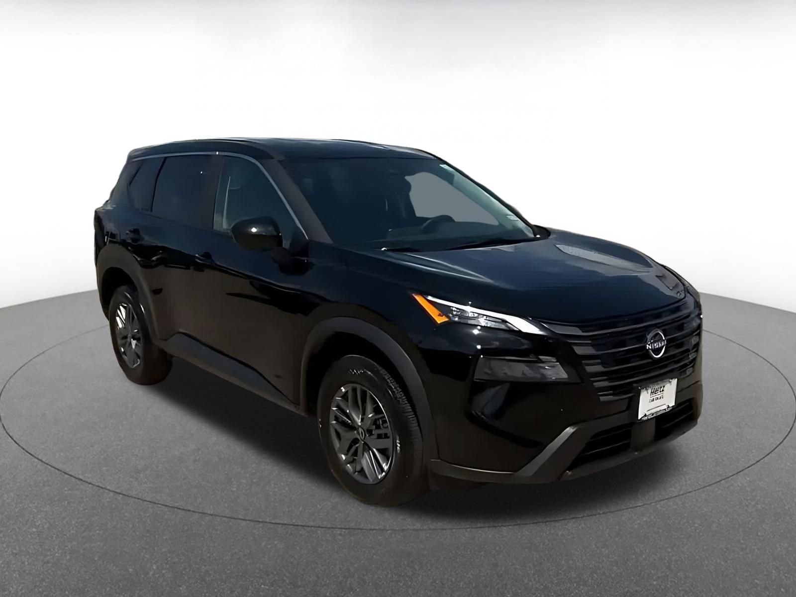 Used 2026 Nissan Rogue SV FWD image 3