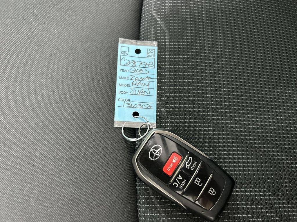 Used 2023 Toyota RAV4 SE w/ Weather & Moonroof Package AWD/4WD image 12