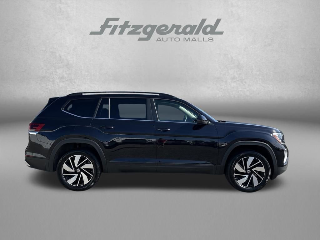 Used 2026 Volkswagen Atlas SE AWD/4WD image 4