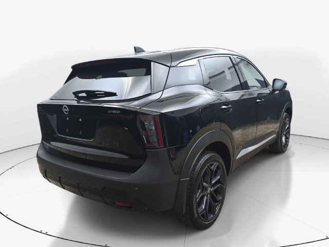 New 2027 Nissan Kicks SR w/ SR Premium Package FWD image 6