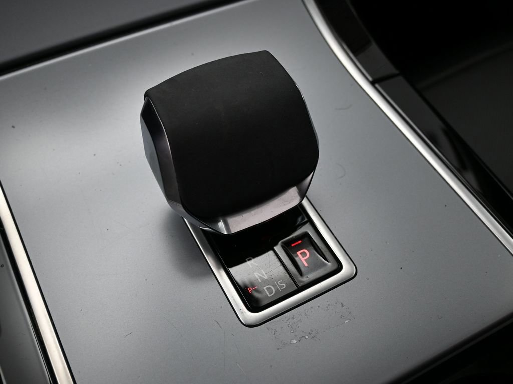 Used 2025 Land Rover Range Rover Velar S image 29