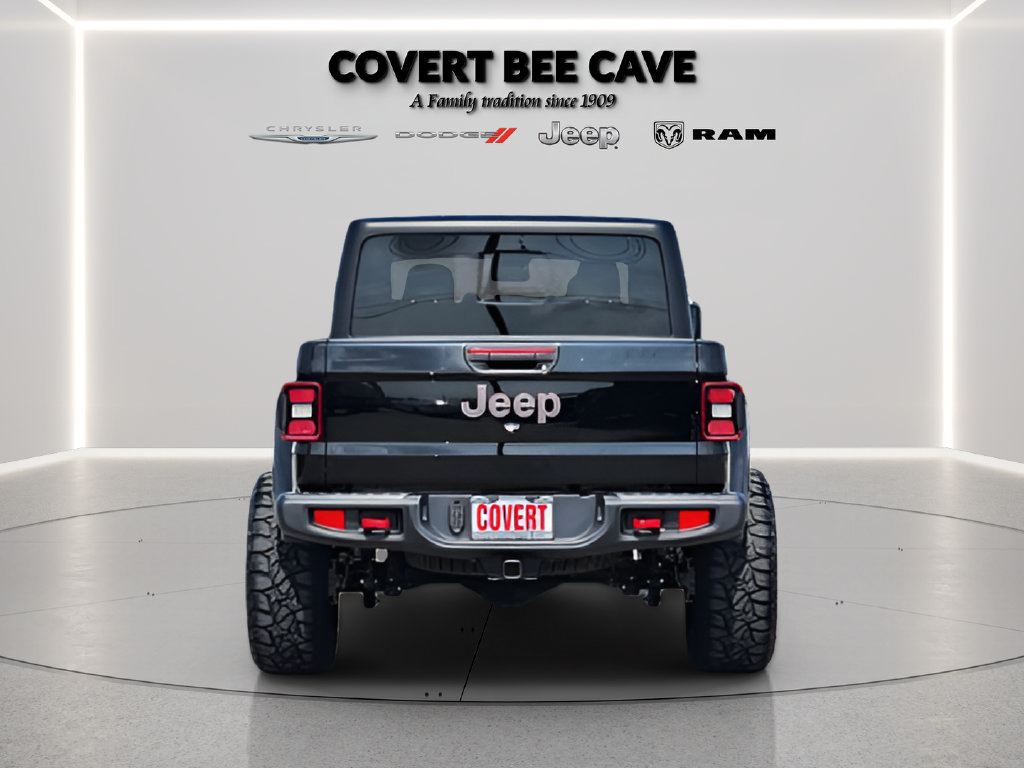 Used 2025 Jeep Gladiator Rubicon AWD/4WD image 6