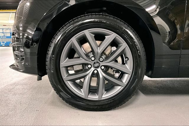 Certified 2026 Land Rover Range Rover Velar Dynamic SE AWD/4WD image 8