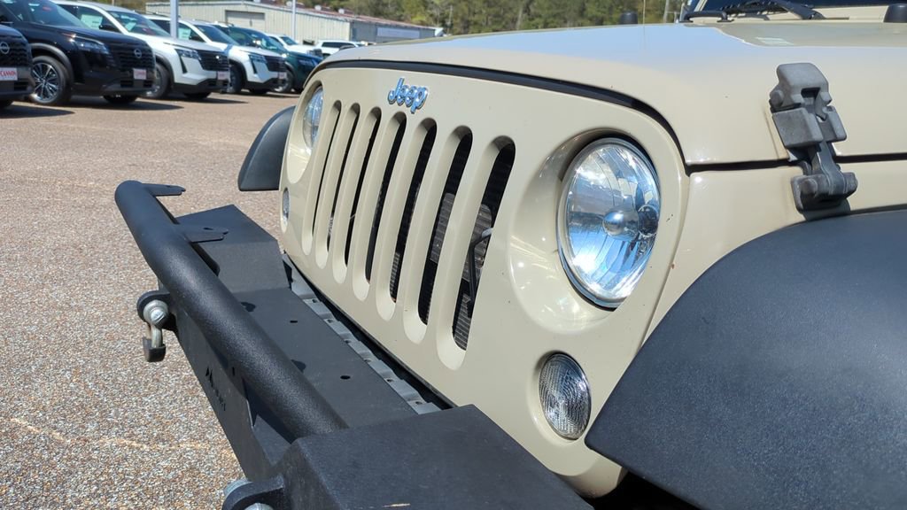 Used 2018 Jeep Wrangler Unlimited Sport w/ Connectivity Group image 9