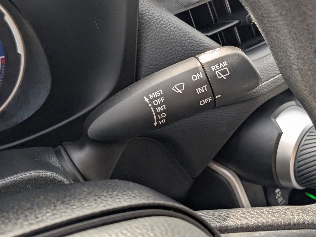Used 2024 Toyota RAV4 LE AWD/4WD image 25