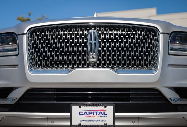 Used 2018 Lincoln Navigator L Select w/ Technology Package AWD/4WD image 10