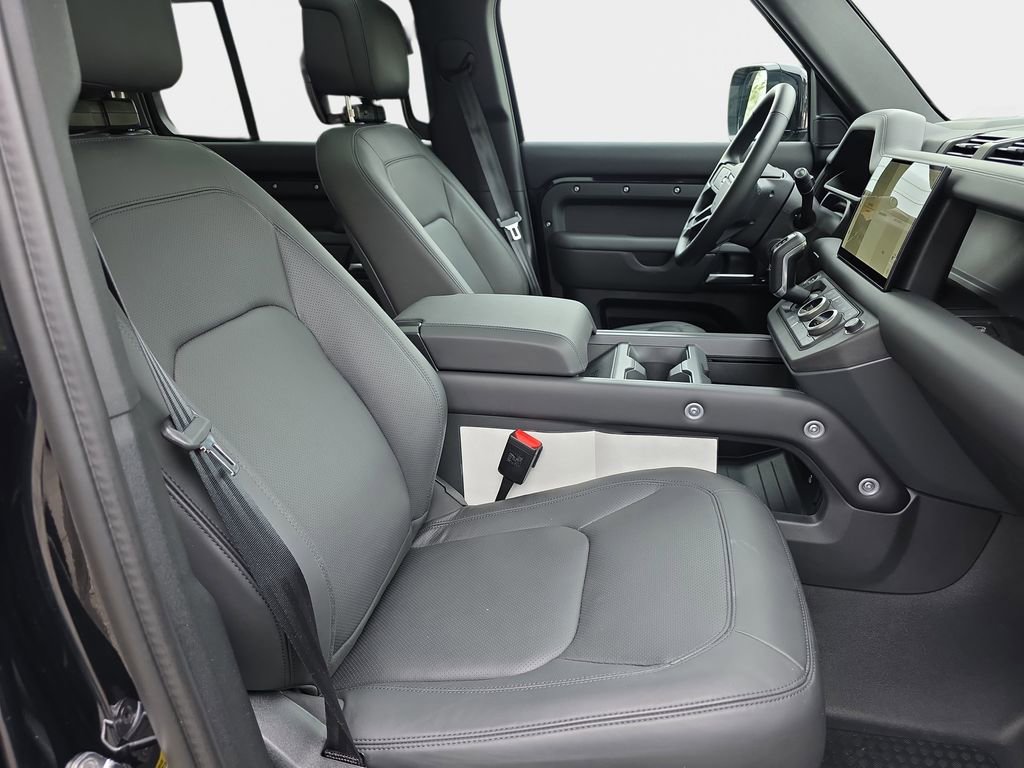 Certified 2025 Land Rover Defender 110 S AWD/4WD image 10