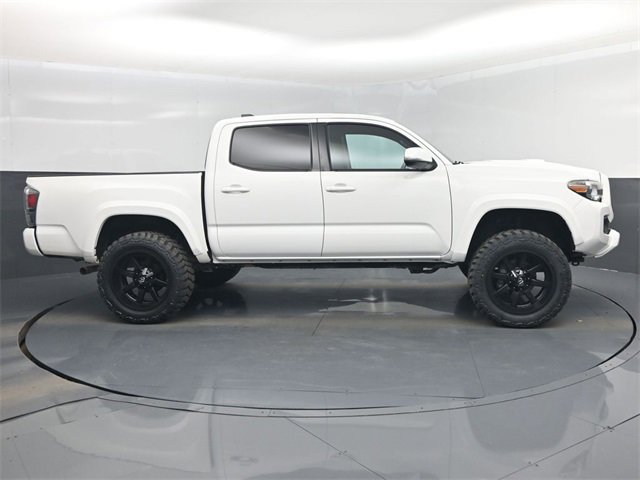 Used 2020 Toyota Tacoma TRD Off-Road image 33