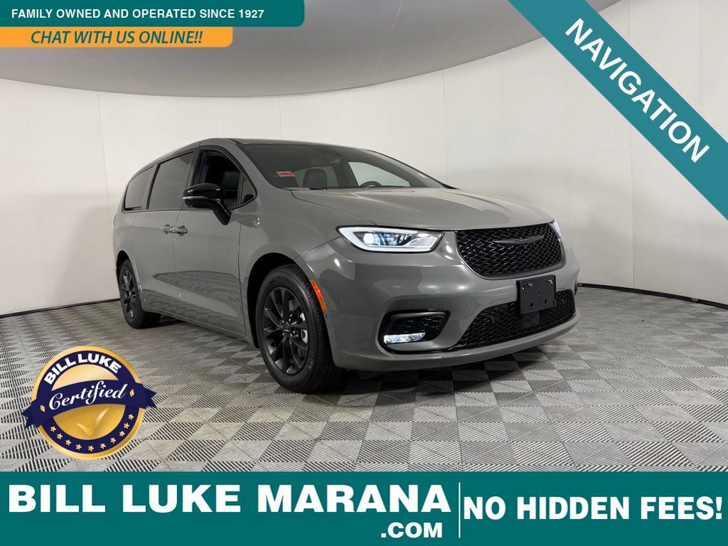 Used 2024 Chrysler Pacifica Select