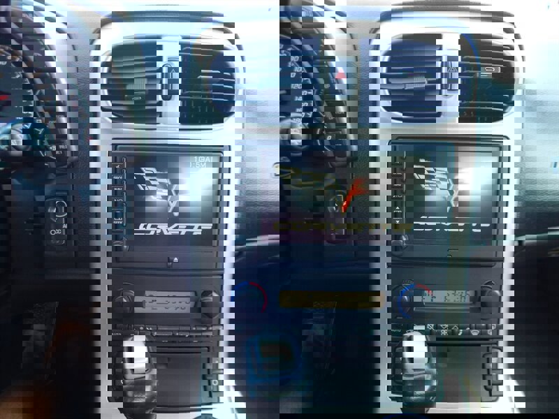 Used 2005 Chevrolet Corvette Convertible w/ Preferred Equipment Group image 28