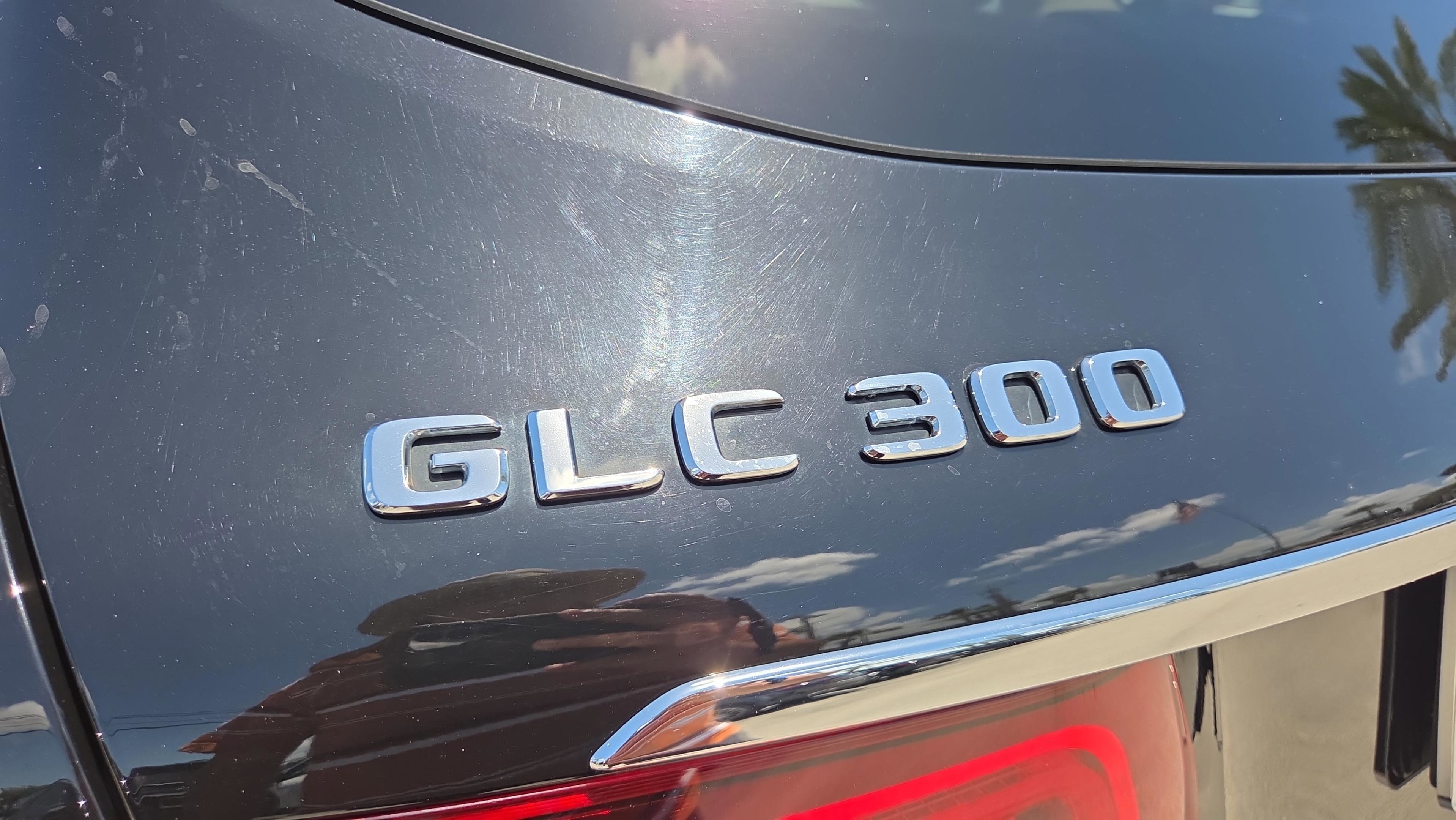 Used 2020 Mercedes-Benz GLC 300 4MATIC image 37