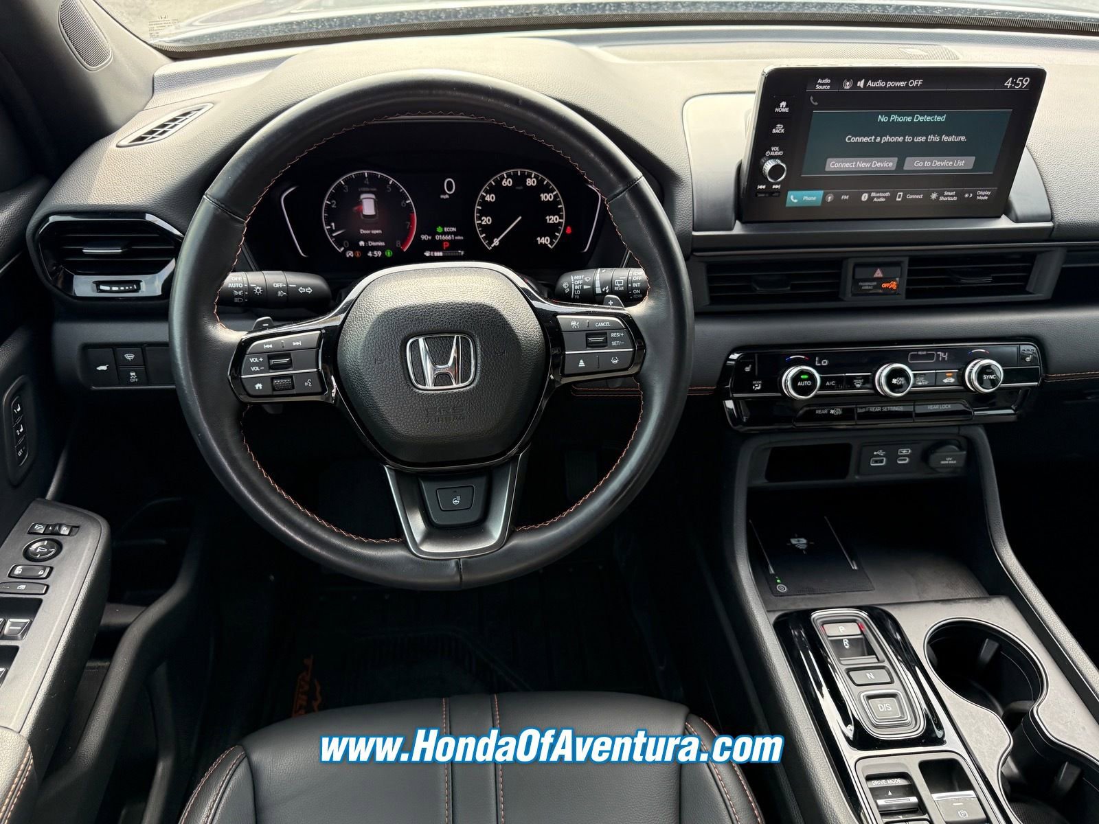 Certified 2025 Honda Pilot TrailSport image 13