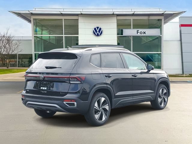 New 2026 Volkswagen Taos SE AWD/4WD image 4