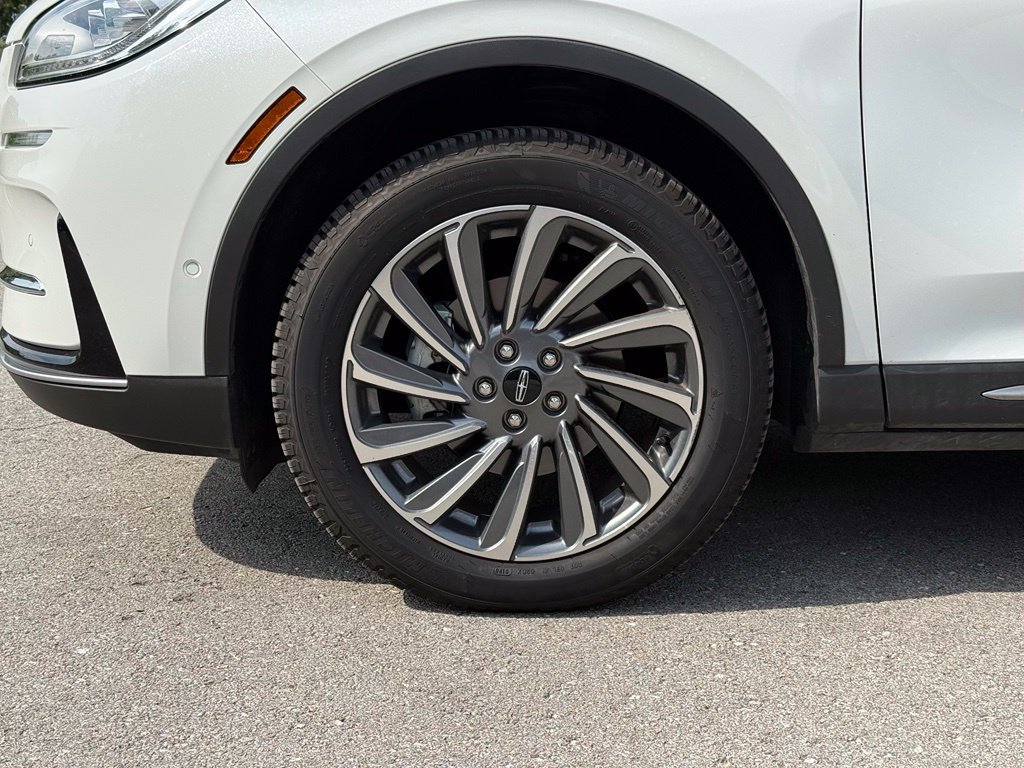 Used 2023 Lincoln Corsair Reserve w/ Equipment Group 202A AWD/4WD image 5