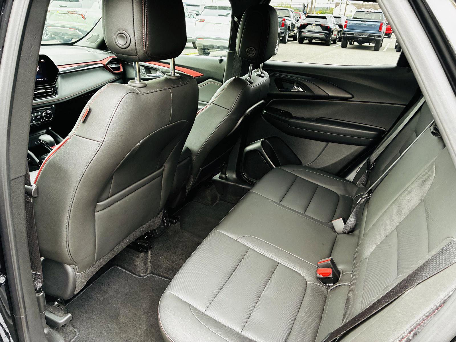 Used 2024 Chevrolet TrailBlazer RS w/ Convenience Package image 41