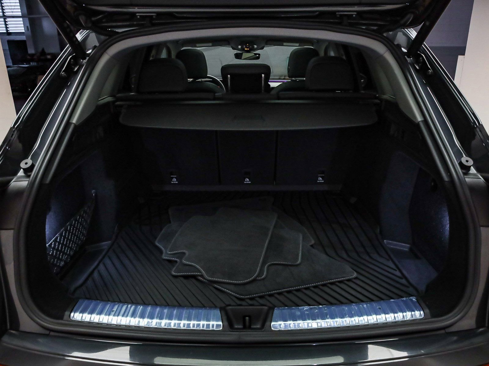 Certified 2025 Audi Q5 Premium w/ Convenience Package AWD/4WD image 25