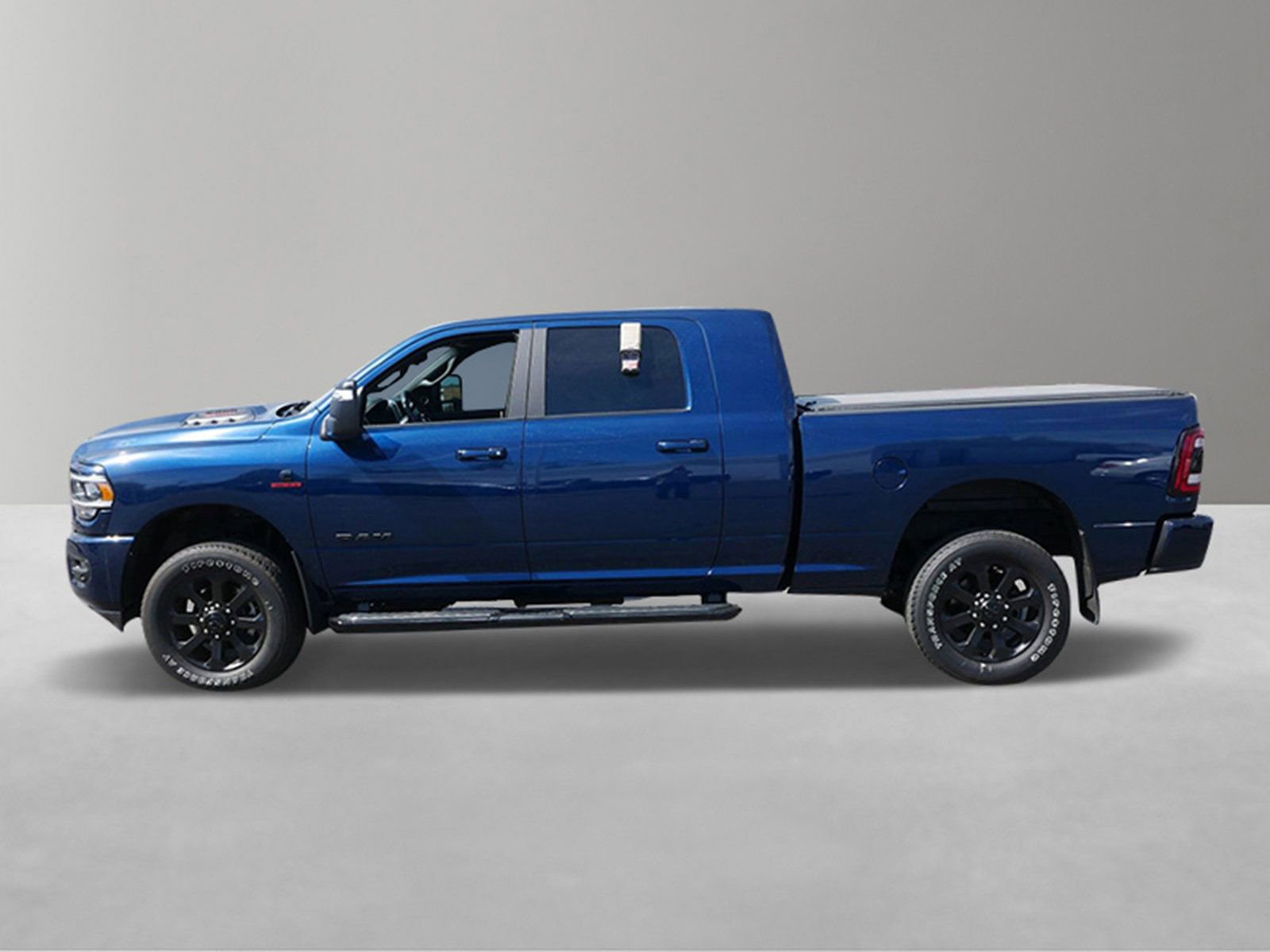 Used 2023 RAM 2500 Laramie AWD/4WD image 6