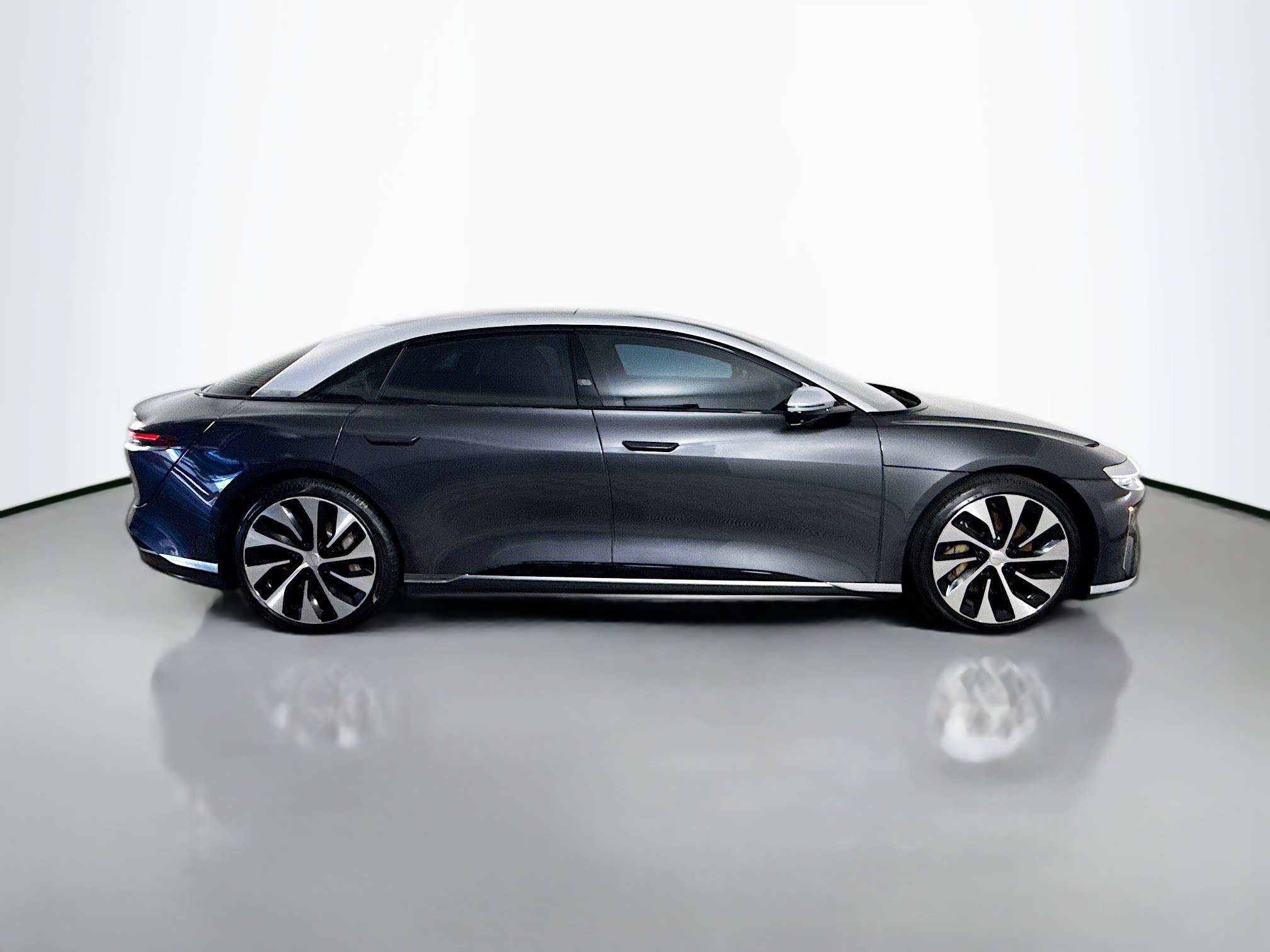Used 2023 Lucid Air Grand Touring AWD/4WD image 11