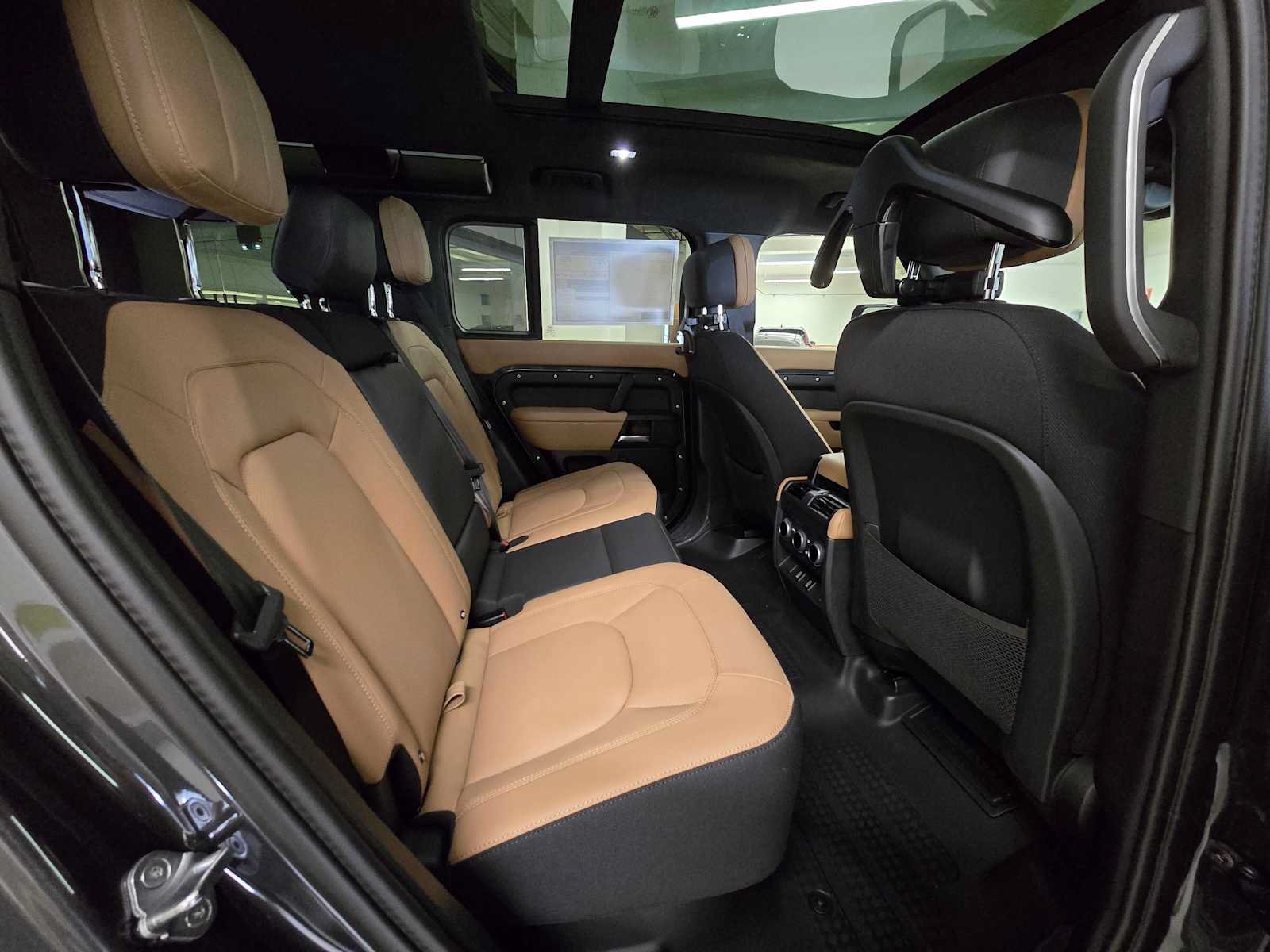 New 2026 Land Rover Defender 110 X AWD/4WD image 11