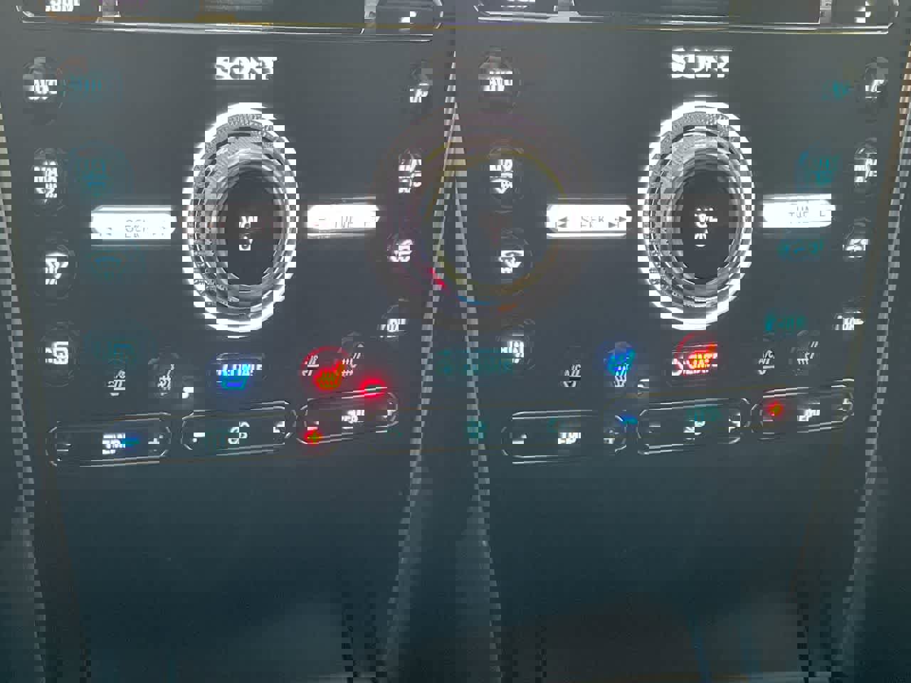 Used 2018 Ford Explorer Sport w/ Equipment Group 401A image 19