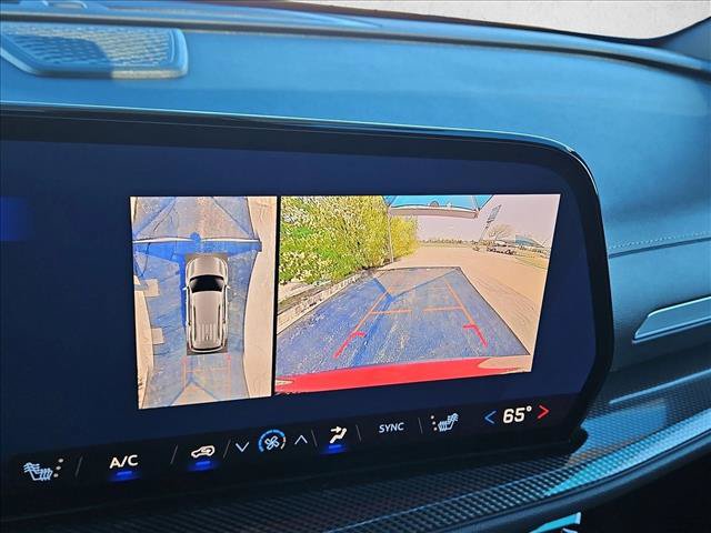 New 2027 Chevrolet Traverse Z71 w/ Enhanced Driving Package AWD/4WD image 13