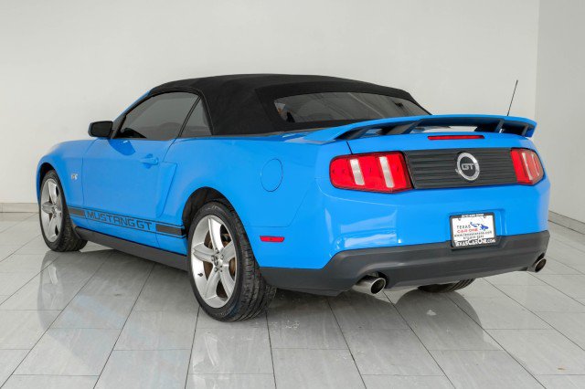 Used 2010 Ford Mustang GT Premium RWD image 9