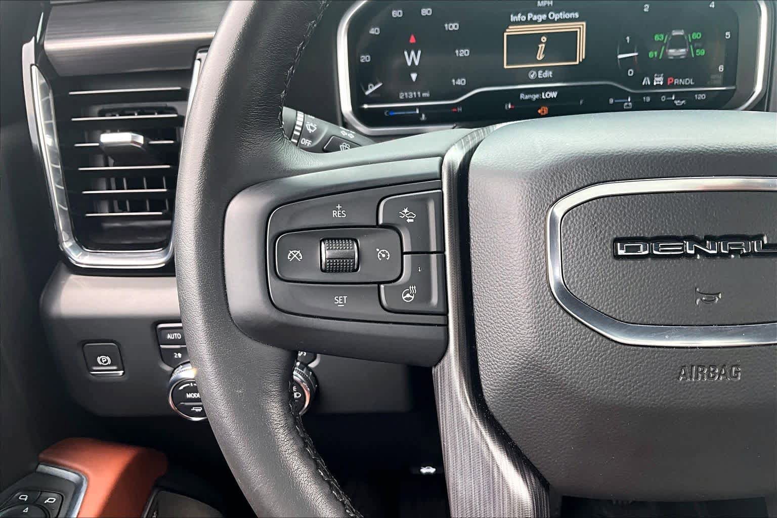 Used 2024 GMC Sierra 2500 Denali Ultimate image 24