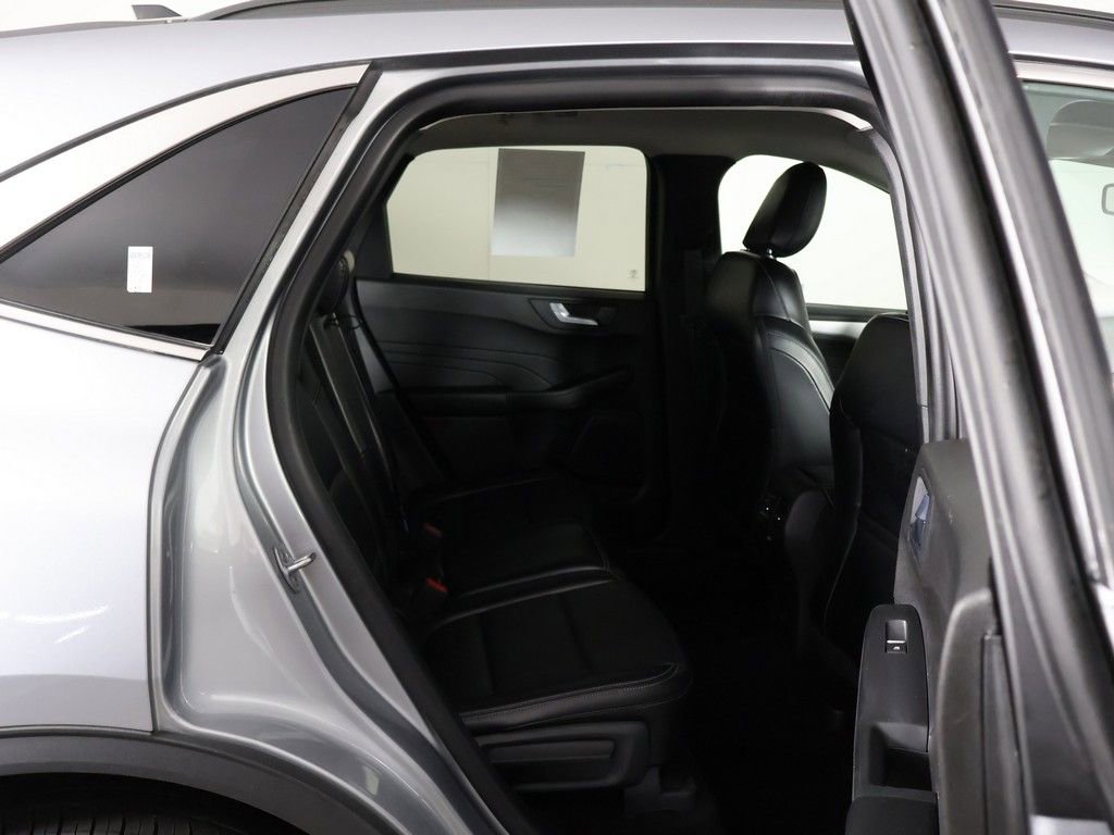 Used 2024 Ford Escape Platinum AWD/4WD image 31