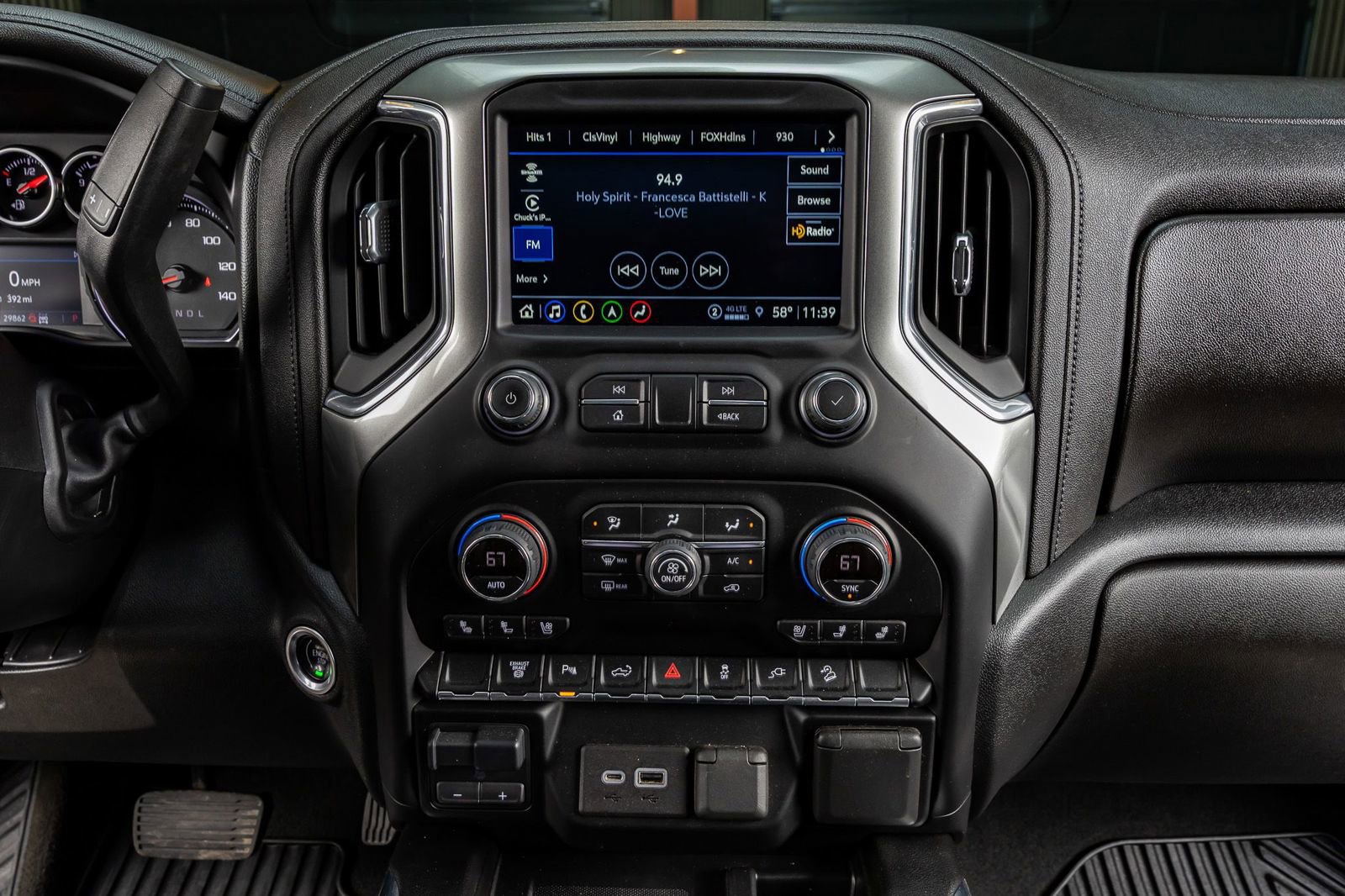 Used 2021 Chevrolet Silverado 2500 LTZ w/ LTZ Plus Package image 23