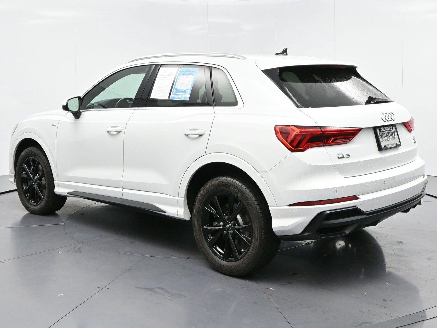 Used 2021 Audi Q3 2.0T Premium w/ Convenience Package AWD/4WD image 5