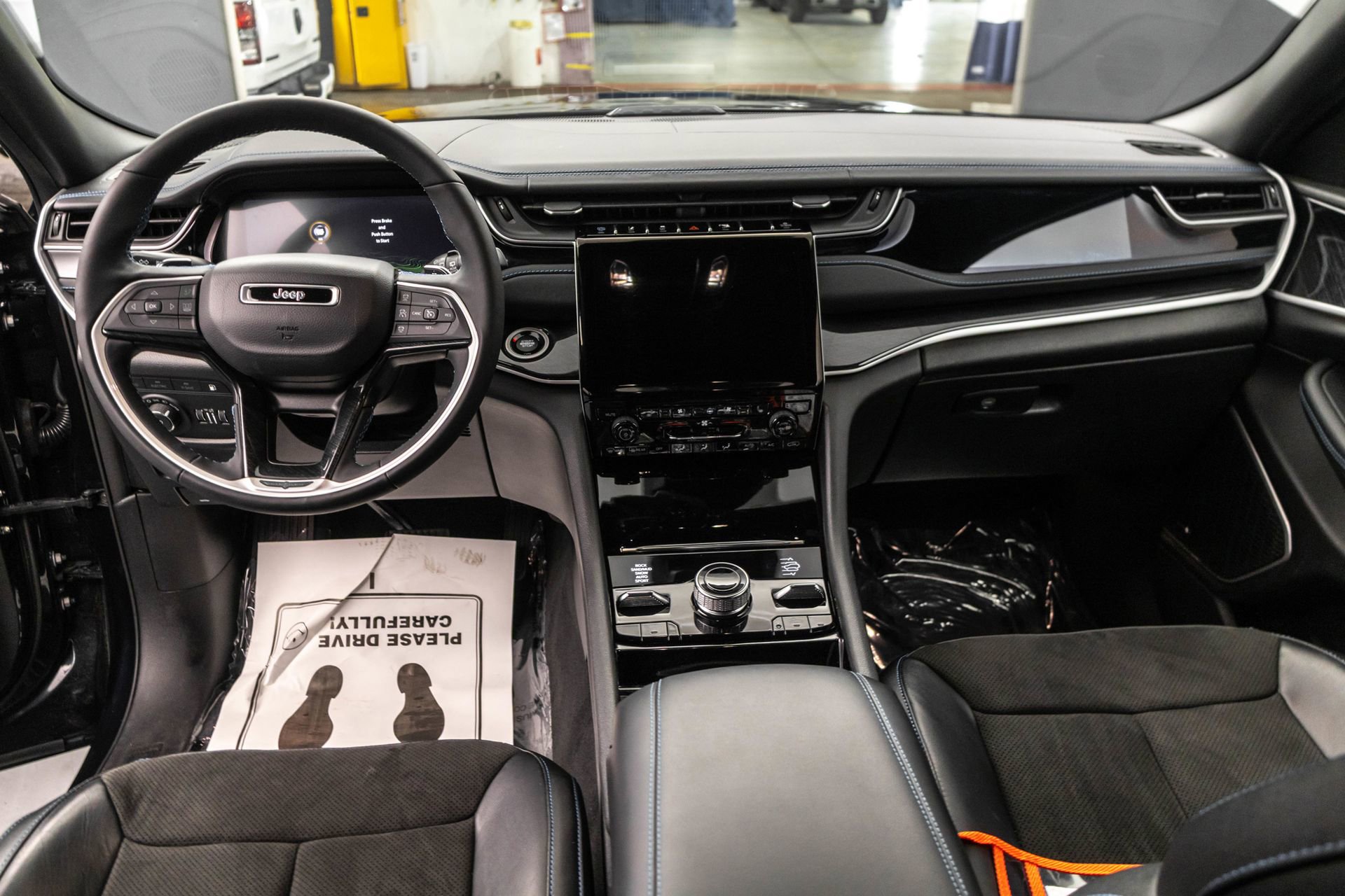 Used 2022 Jeep Grand Cherokee Trailhawk w/ Advanced Protech Group II image 33