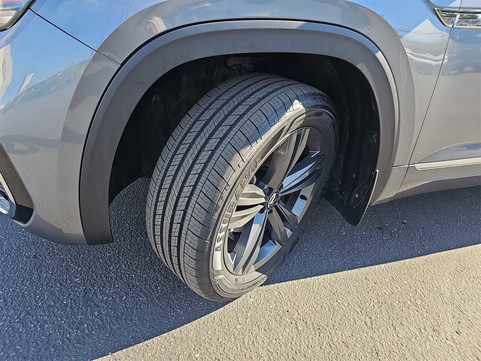 Used 2021 Volkswagen Atlas SE w/ Panoramic Sunroof Package image 34