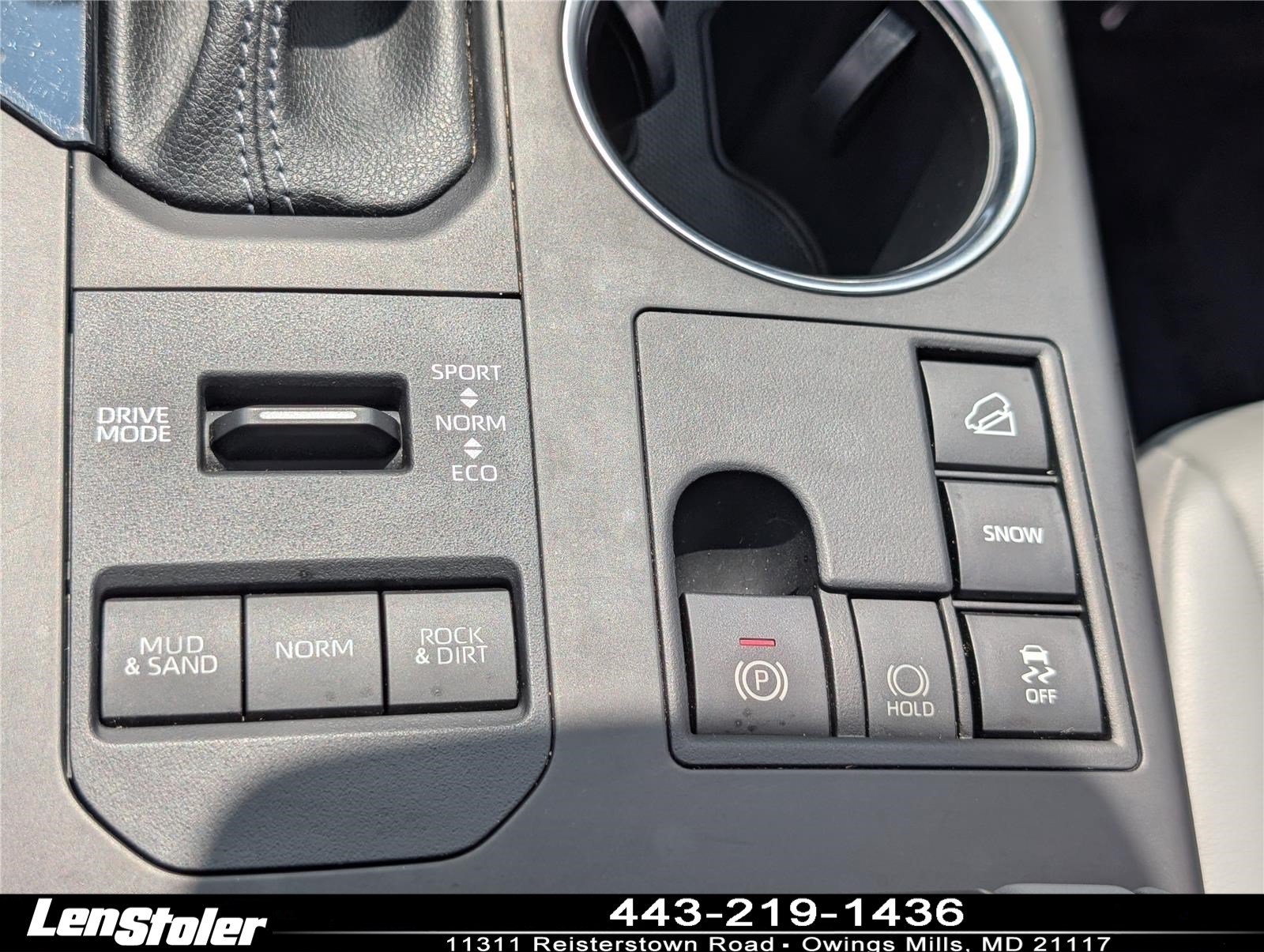 Used 2023 Toyota Highlander XLE AWD/4WD image 26