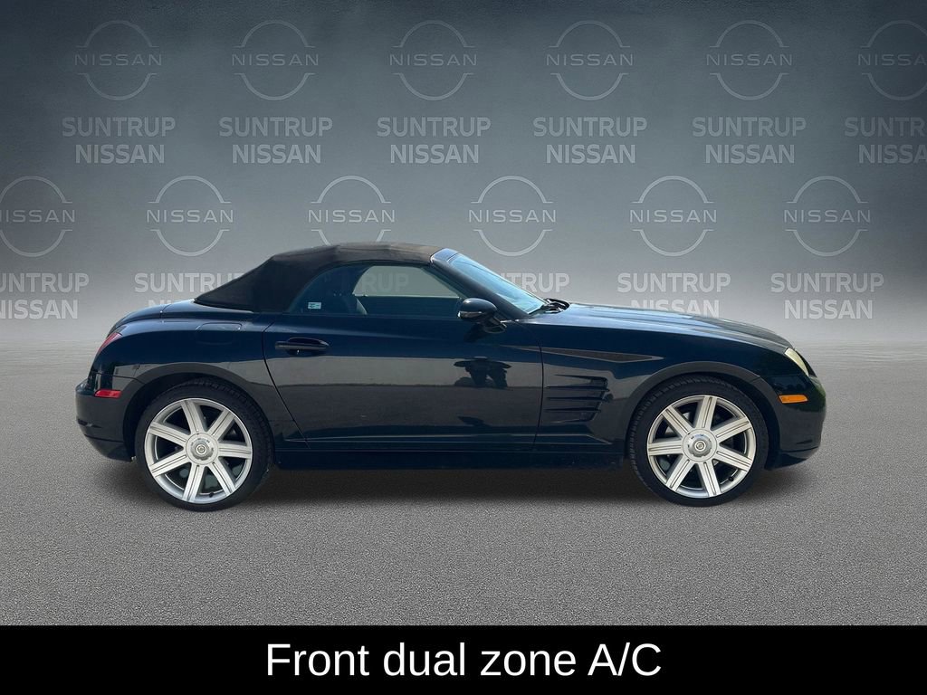 Used 2005 Chrysler Crossfire Convertible image 7