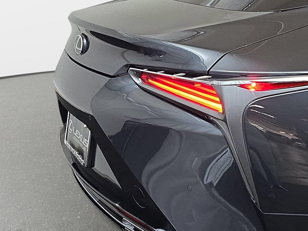 Used 2018 Lexus LC 500 Coupe w/ Touring Package RWD image 34