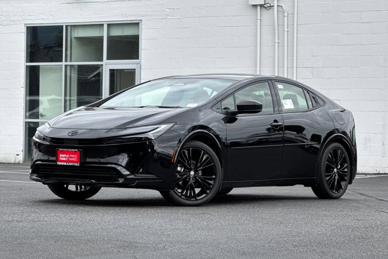 New 2027 Toyota Prius FWD image 2