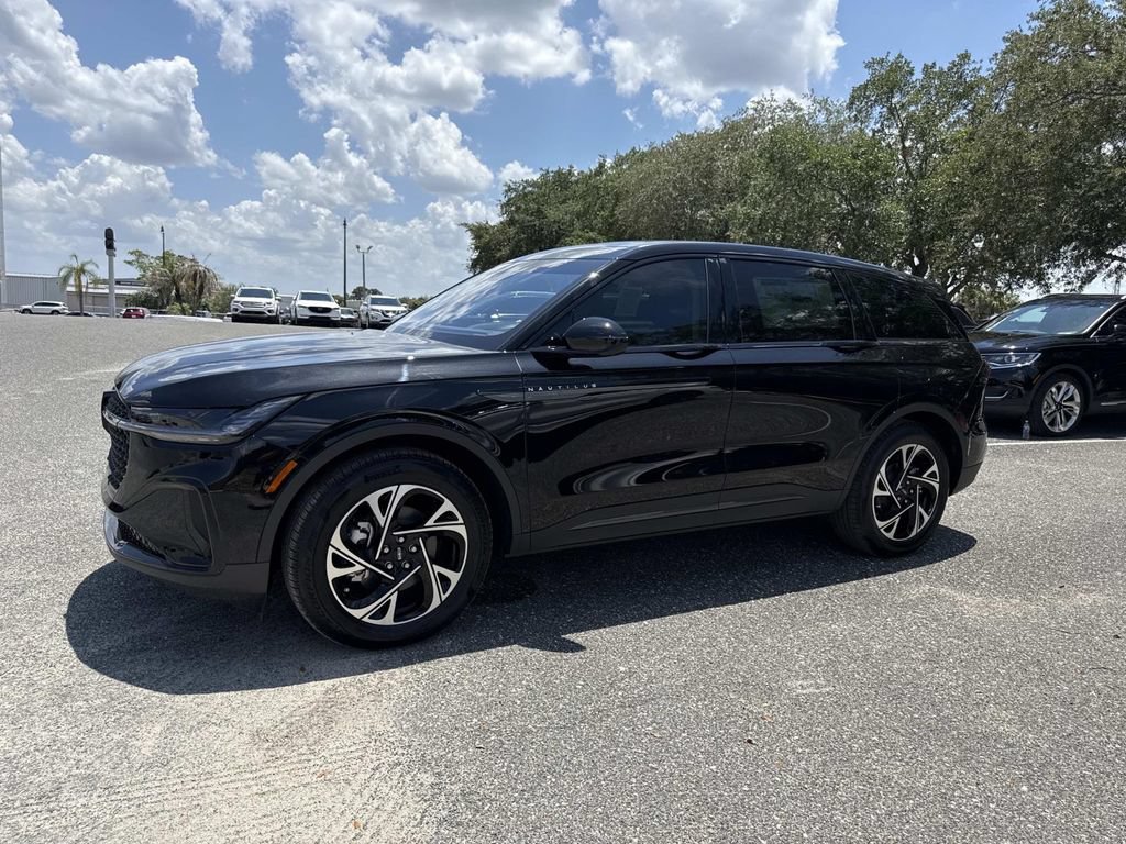 New 2026 Lincoln Nautilus Premier w/ Equipment Group 102A AWD/4WD image 7