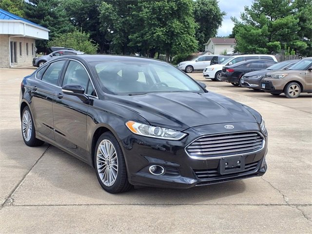 Used 2015 Ford Fusion SE w/ Equipment Group 202A image 28