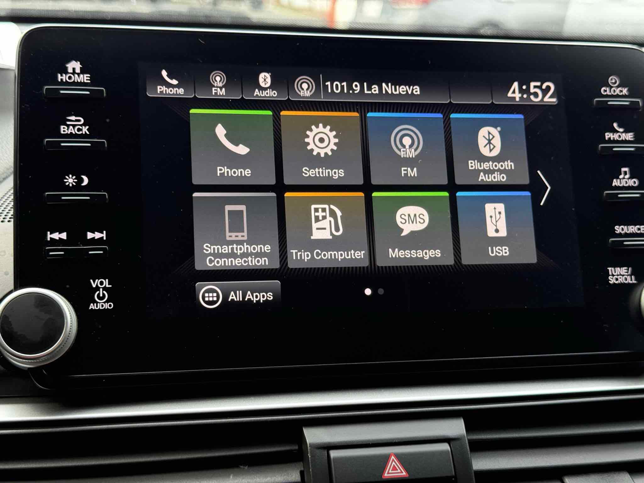 Used 2018 Honda Accord Sport image 9